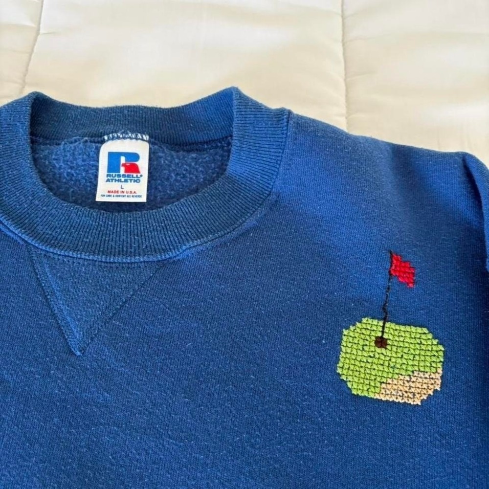 Vintage Russell Athletic Blue Crewneck Sweatshirt with Golf Hole Embroidery - Picture 2 of 5